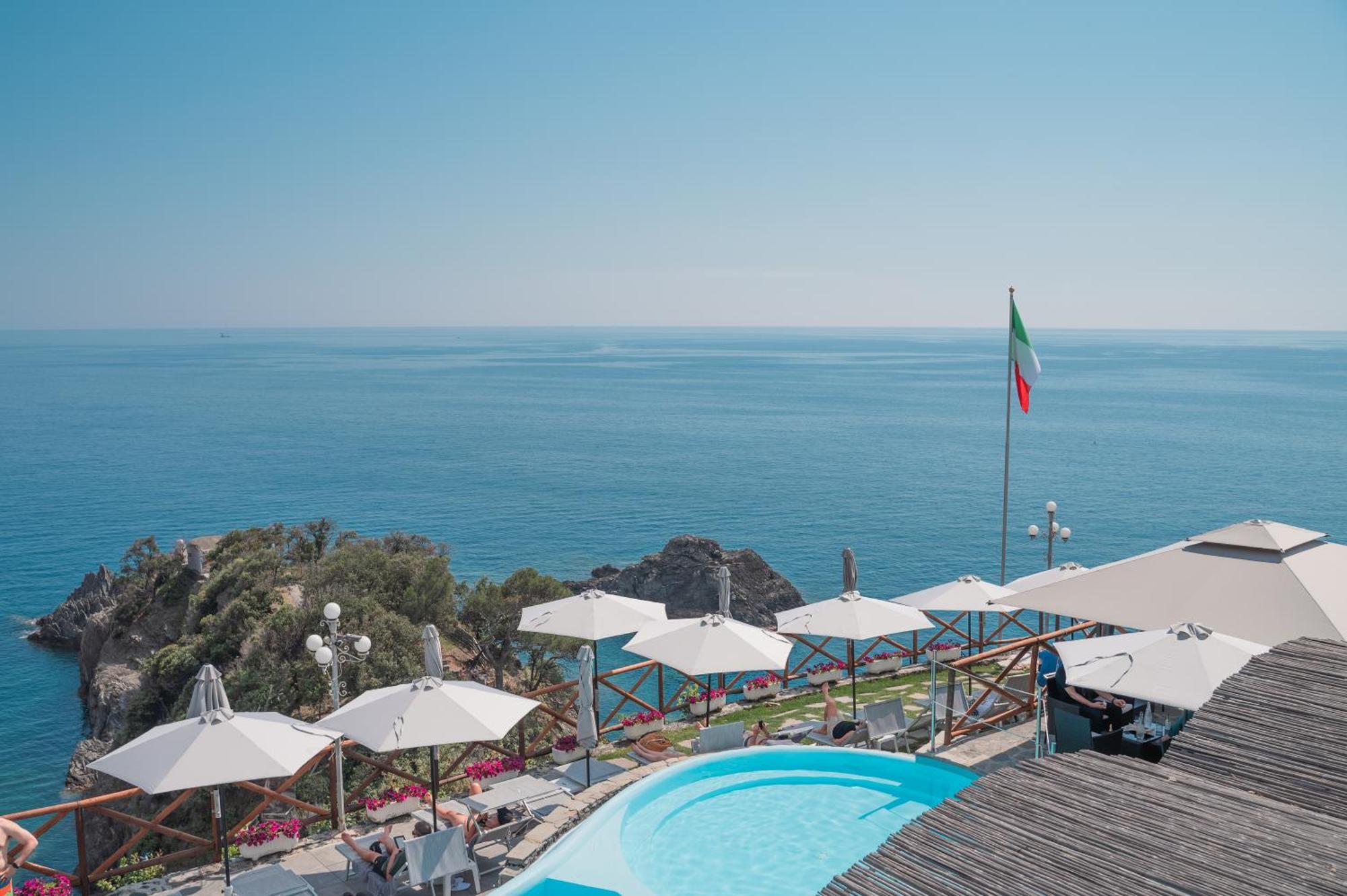 Hotel Porto Roca مونتيروسّو ال ماري المظهر الخارجي الصورة